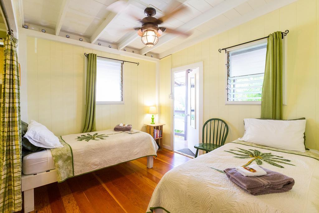 Nalu Kai Lodge Paia Hotel Room photo